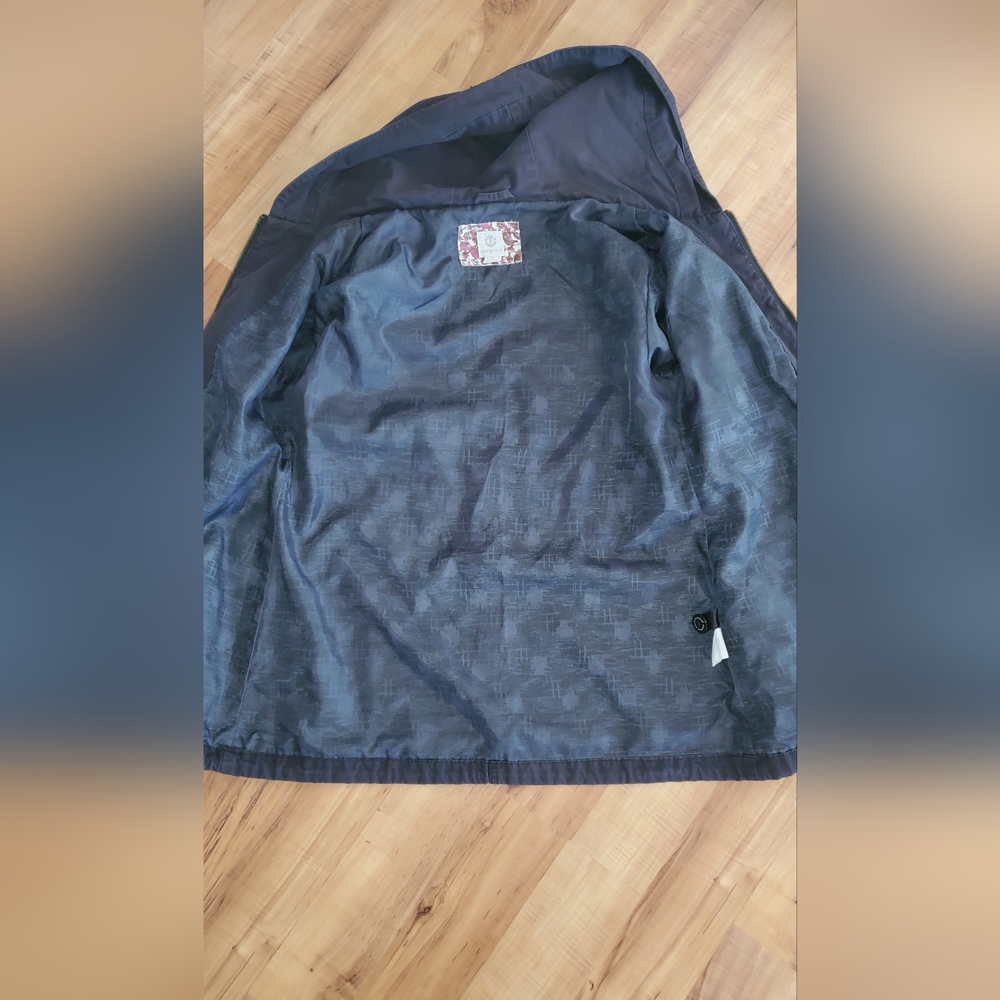 Bundle 5/$25 Size L Element Spring/Fall Jacket - Picture 5 of 6